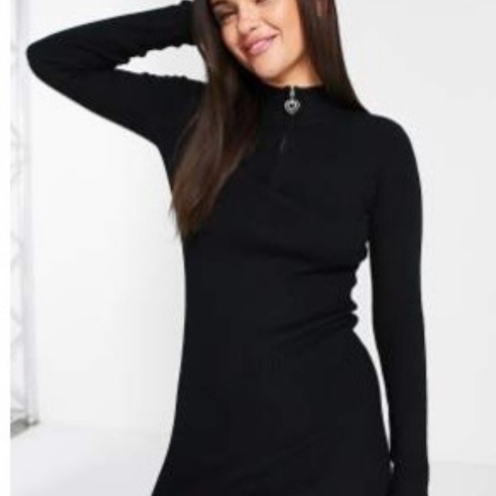 NWT Zip Up Black Long Sleeve Mini Dress